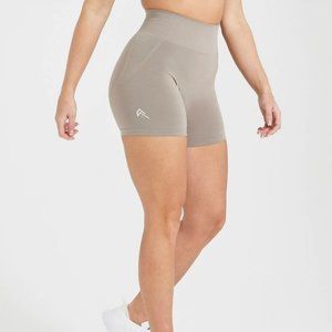 EFFORTLESS SEAMLESS SHORTS | Minky